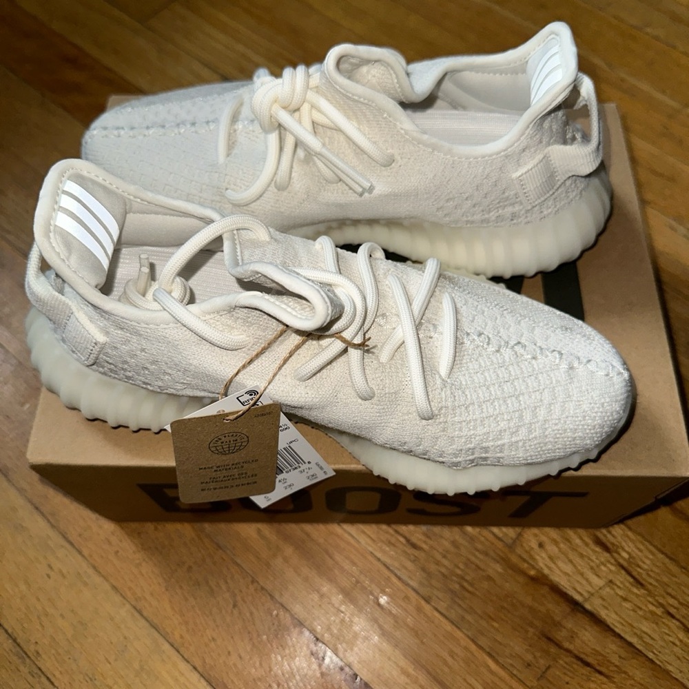 Yeezy 350 boost bone